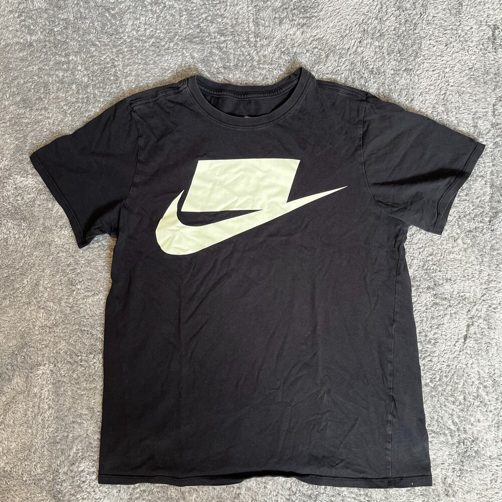 Nike Tee Black Crew Neck Big Logo Short Sleeve Graphic T-Shirt Men's Size Meduim